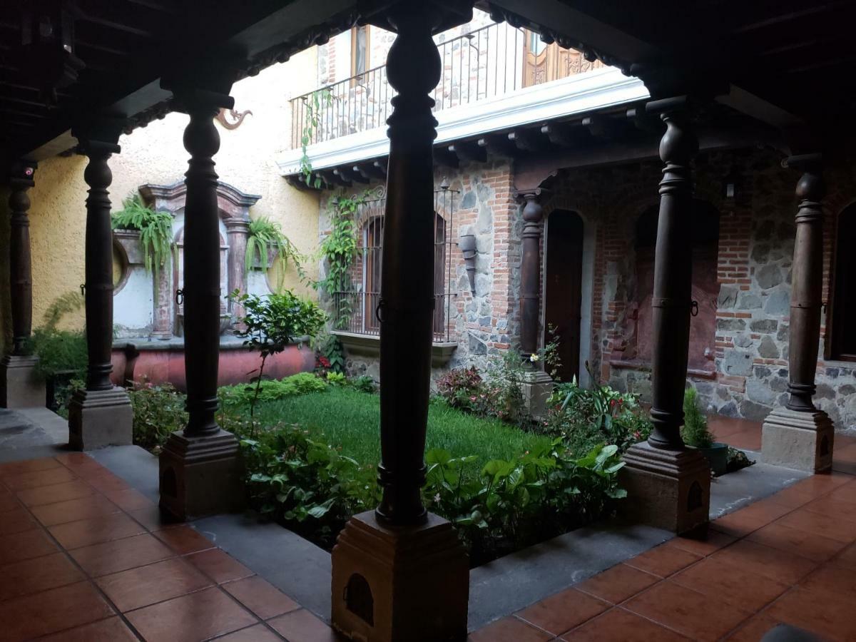 La Casa De La Alameda Bed & Breakfast Antigua Exterior photo